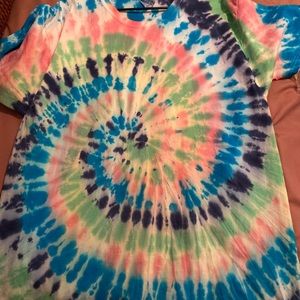 Tie Dye Sweatshirts & T-shirts
